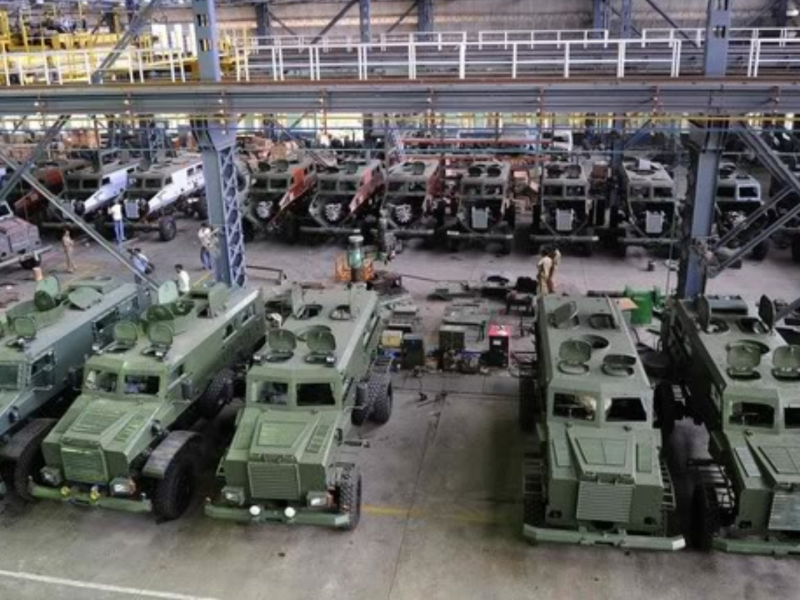 Electronic peripheral used to manufacture devices